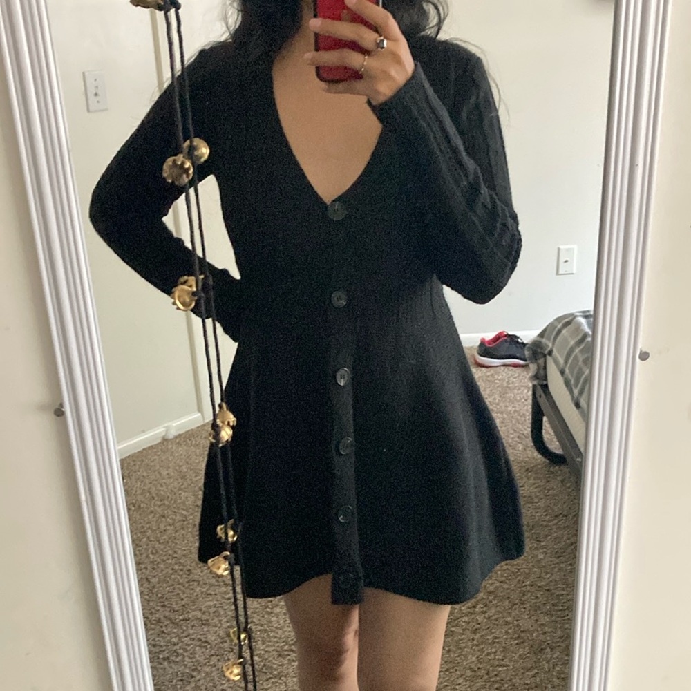 Elegant Black Long Sleeve Dress